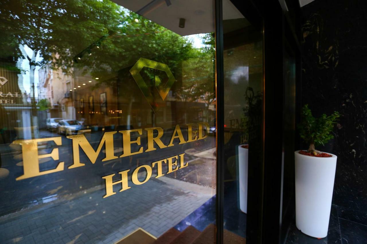 Emerald Boutique Hotel 地拉那 外观 照片